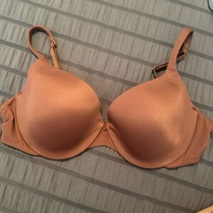 Victoria Secret bra.